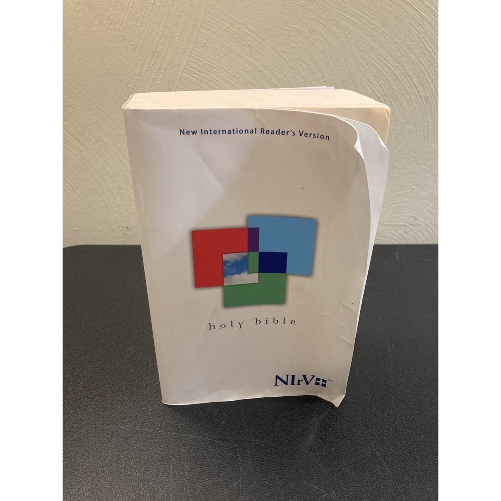 NIrV Outreach Bible Paperback New International Reader's Version by Zondervan